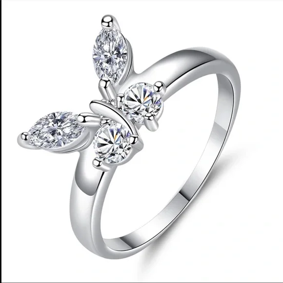 New Women’s 925 Silver Sweet Butterfly Diamond Ring 💍 - Picture 3 of 6